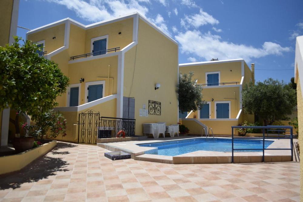 Esperides Maisonettes Agia Marina  Luaran gambar