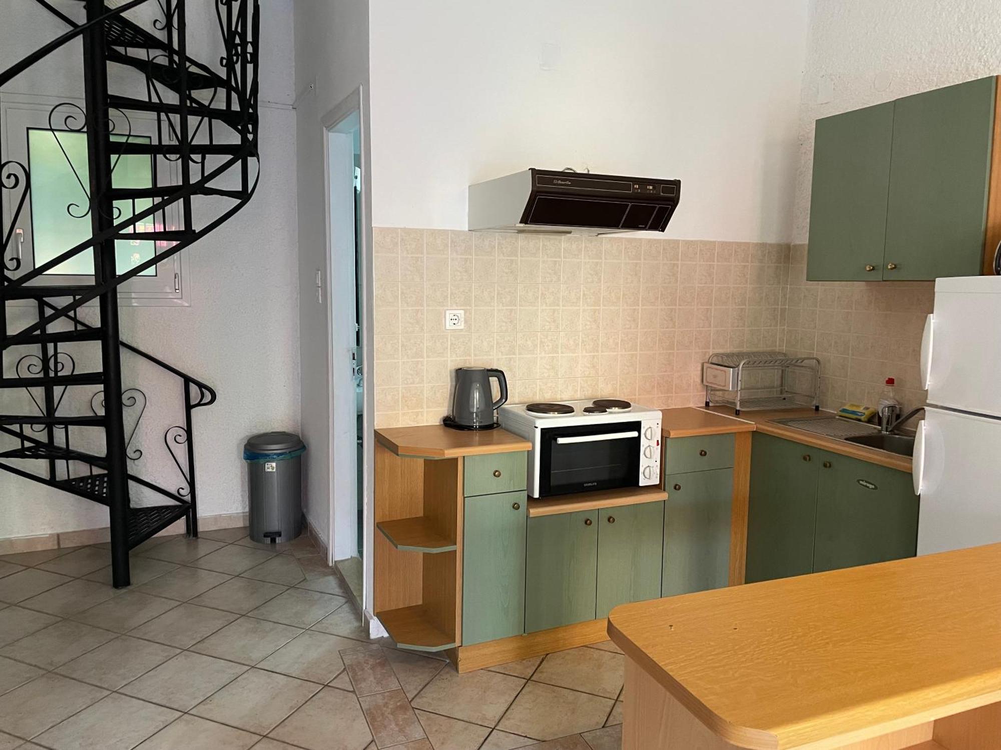 Esperides Maisonettes Agia Marina  Luaran gambar